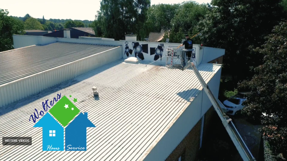 Vorschaubild: Fachgerechte Dachreinigung in Schapen Vorher-Nachher-Vergleich